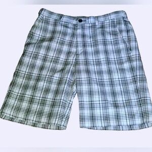 Haggar Men's Plaid Golf Shorts Size 32 Casual Flat Front Gray White‎